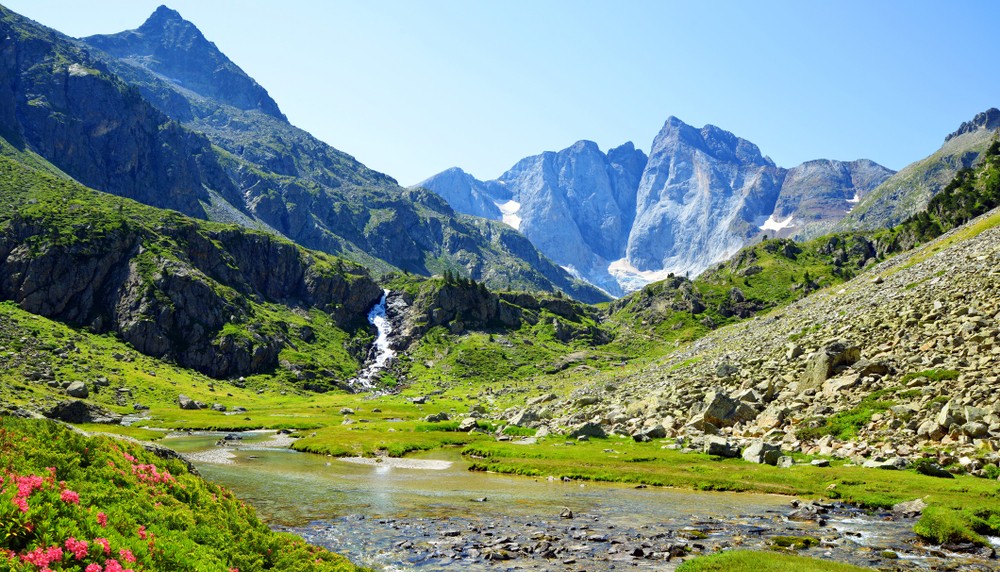 location de véhicule de vacances pour aller découvrir les Pyrénées